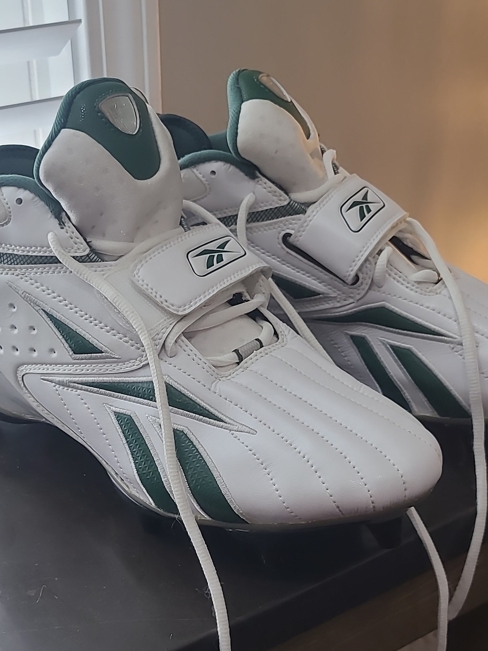 Reebok RB 804 NFL Equipment White Green Football Cleats Men's US 10.5 Medium
